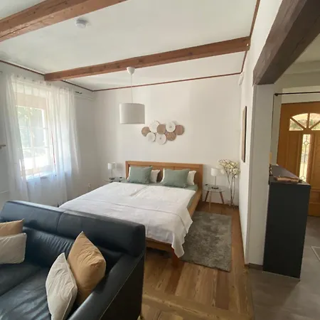 Apartamento Mit Sauna Im Wienerwald - *